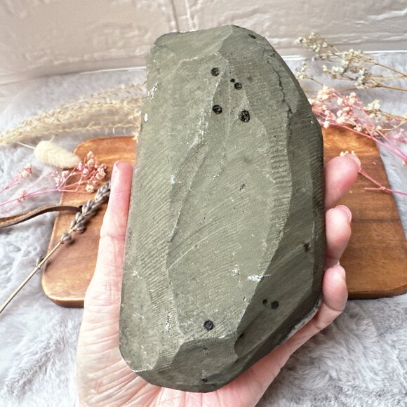 Gorgeous Large Raw Apophyllite Specimen - Picture 6 of 8